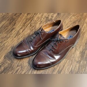 Bostonian Classics First Flex Brown Captoe Oxfords Size